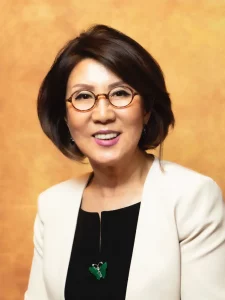 웃고있는 유니굿프랜드 공동대표 써니 대표